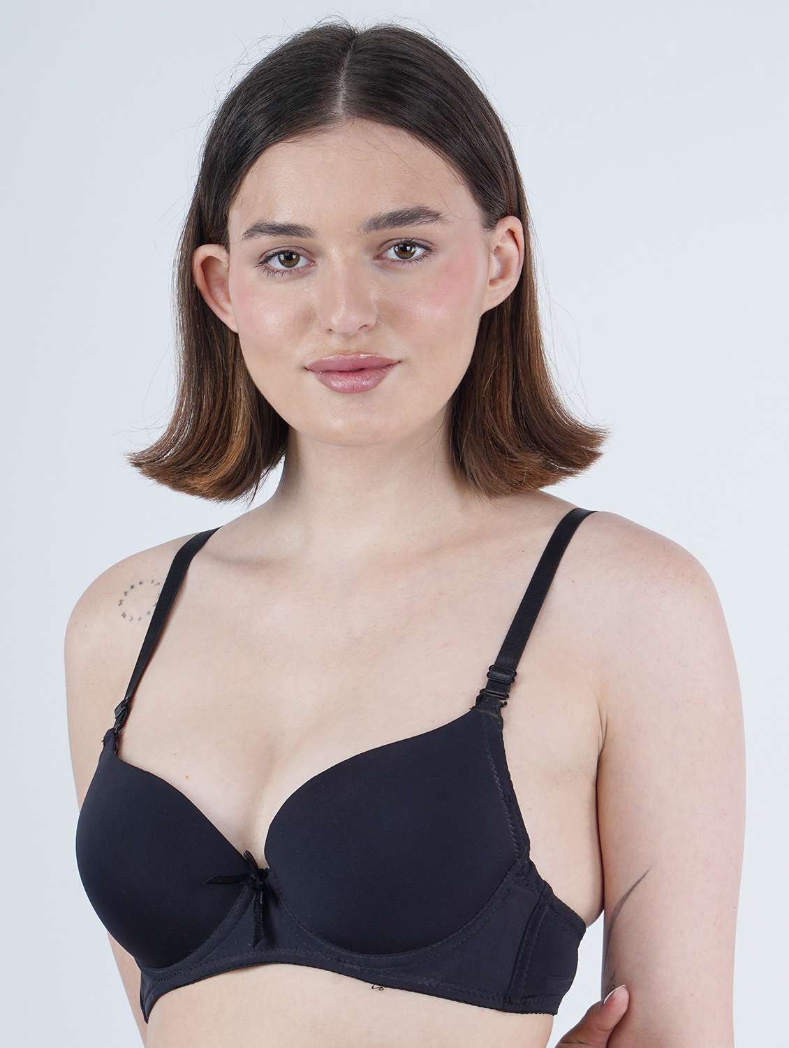 women black solid underwierd push up bra - 21981505 -  Standard Image - 1