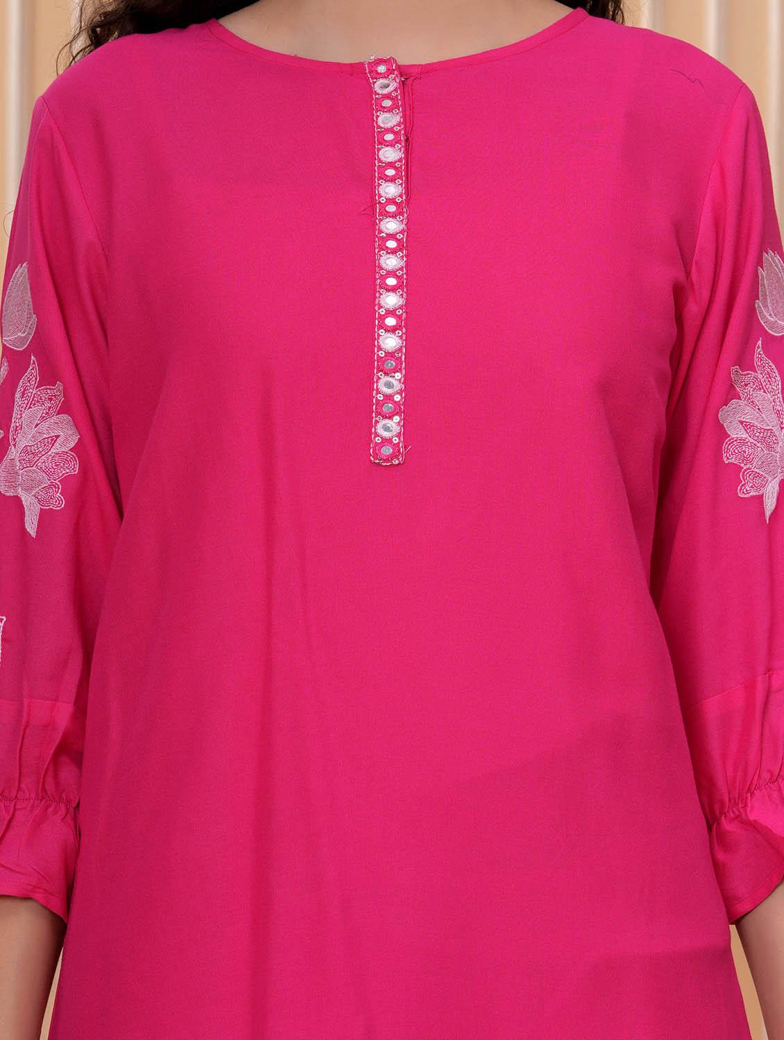 women embroidered round neck kurta and palazzo set - 21981576 - Standard Image - 4