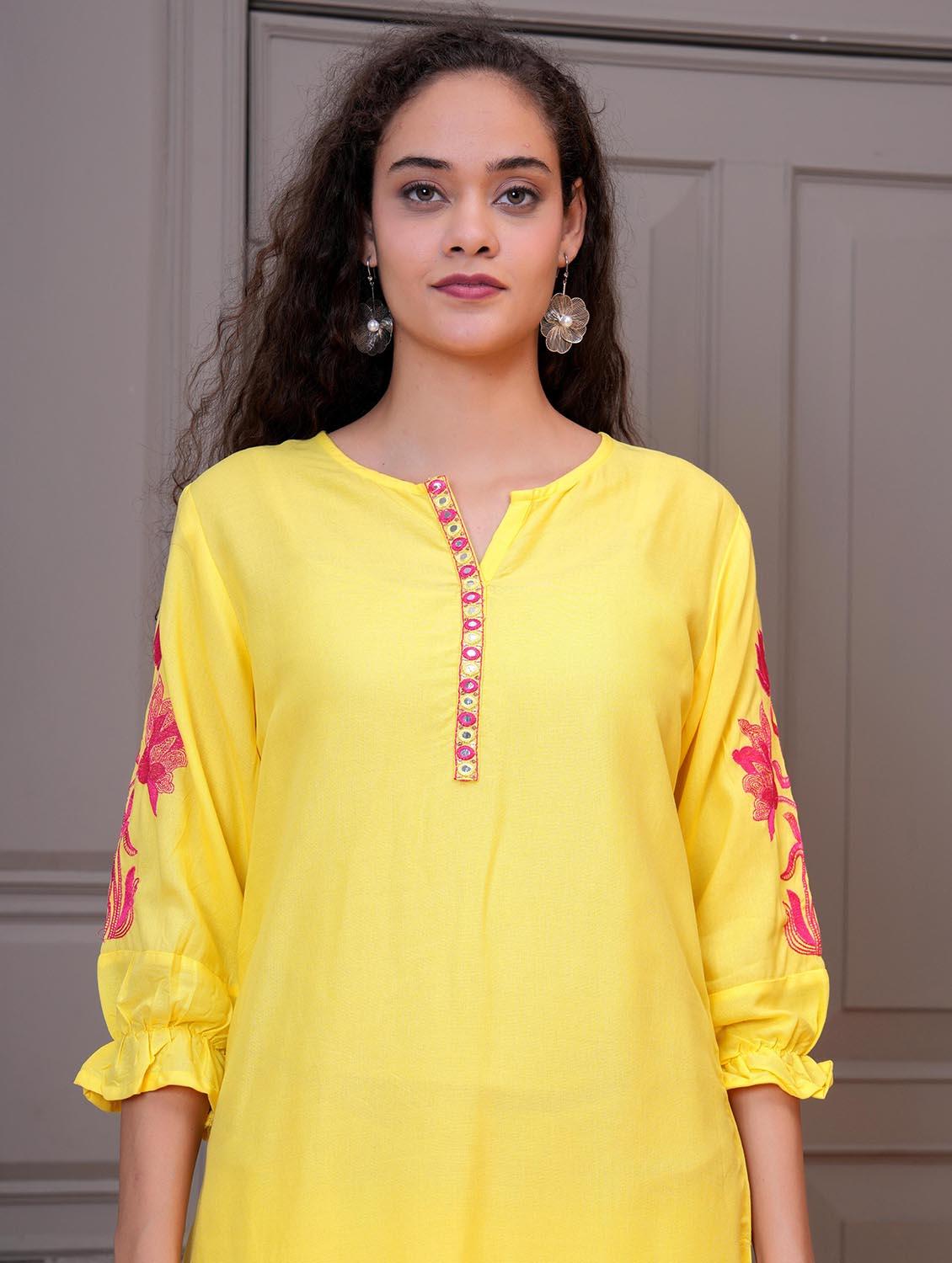 women embroidered round neck kurta and palazzo set - 21981577 - Standard Image - 4