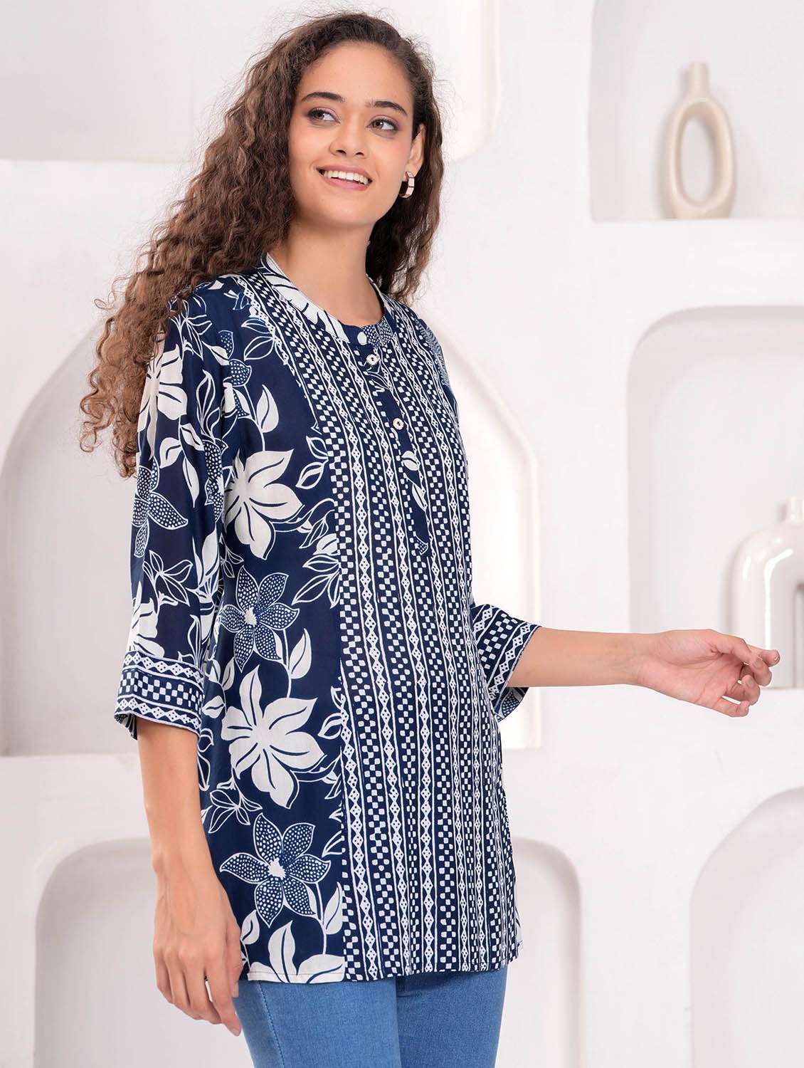 women printed round neck a-line kurti - 21981612 -  Standard Image - 1