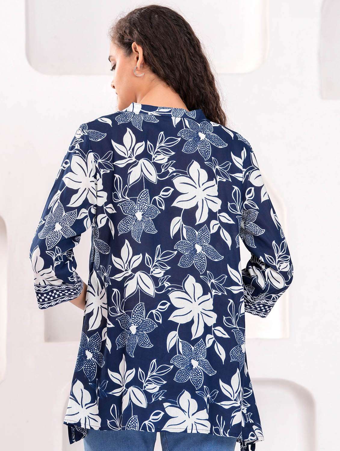 women printed round neck a-line kurti - 21981612 -  Standard Image - 4