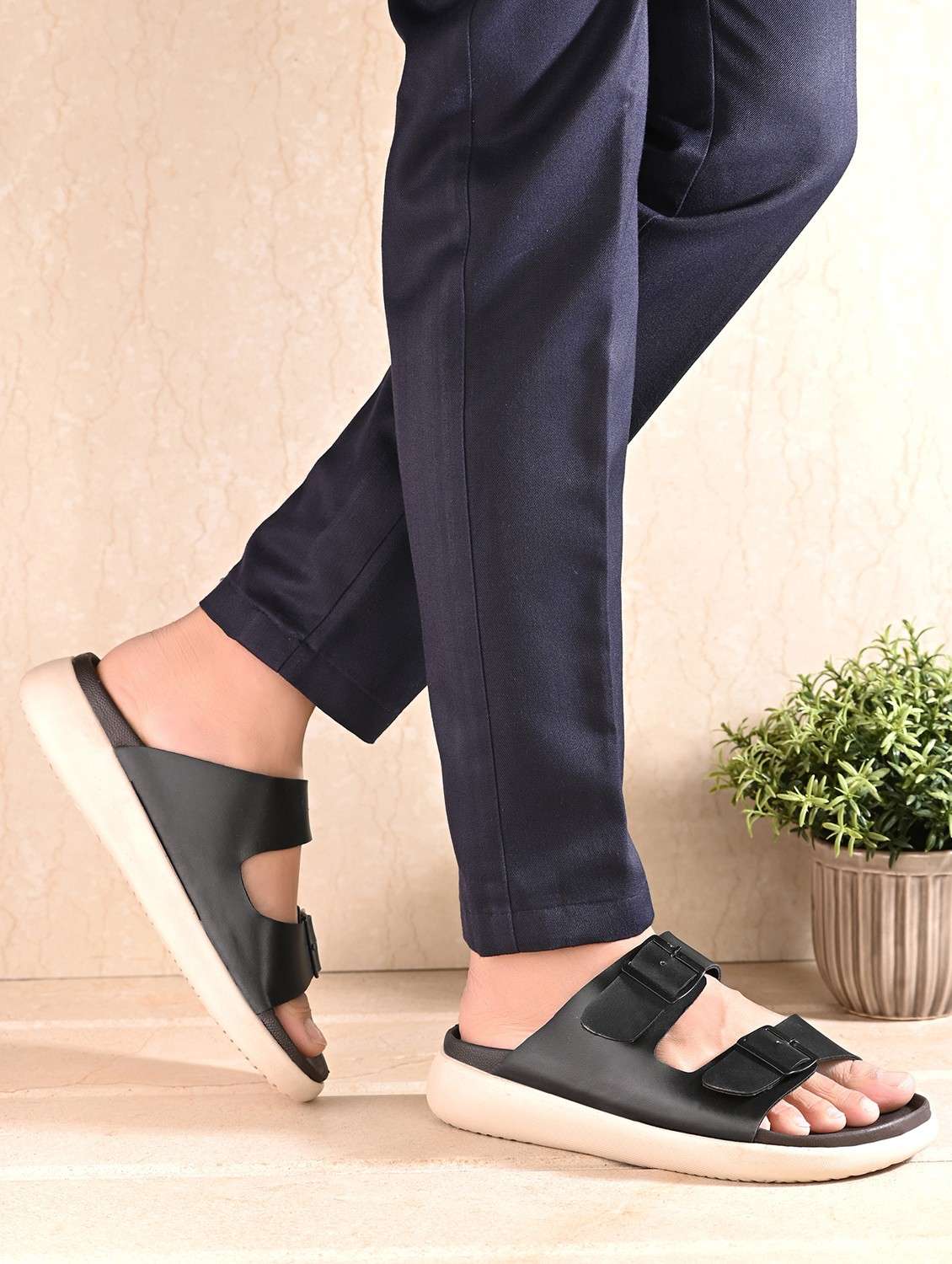 men solid slip on sandal - 21981679 -  Standard Image - 1