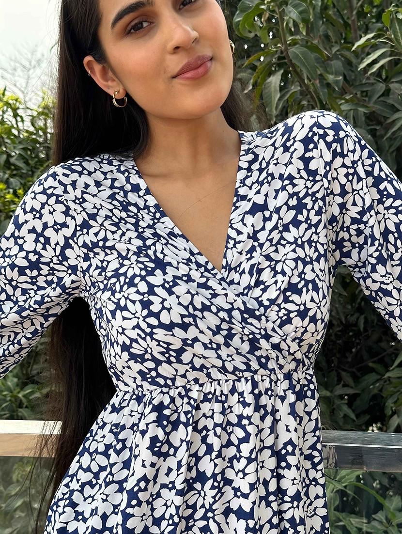 women floral print puff sleeve fit & flare maxi dress - 21981787 - Standard Image - 4