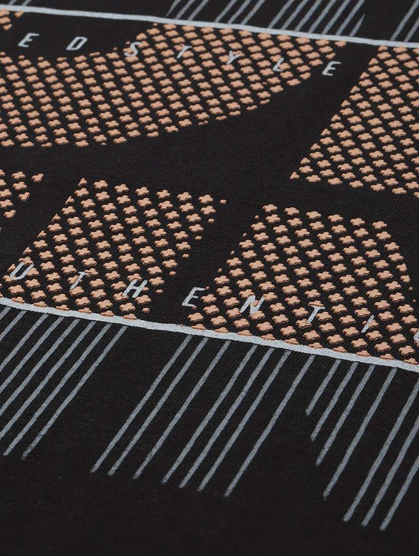 men front print round neck regular fit t-shirt - 21981926 -  Standard Image - 4