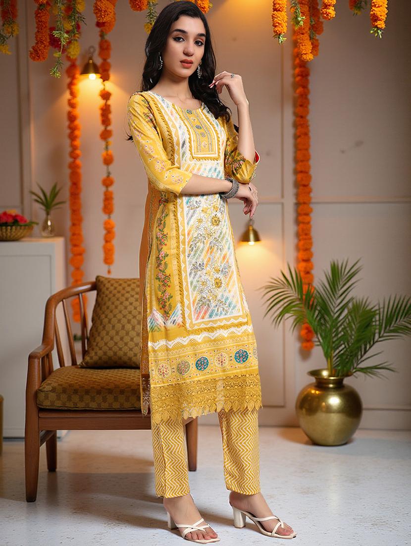women three quarter sleeve kurta pant with dupatta set - 21982287 - Standard Image - 1