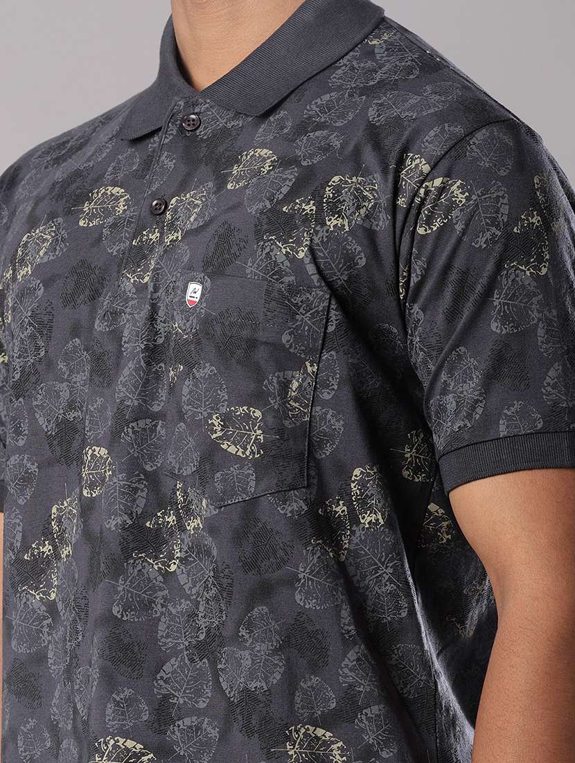 men printed short sleeve regular fit polo t-shirt - 21982681 - Standard Image - 4