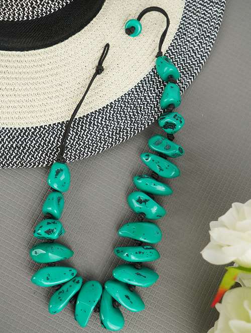 ethnic tribal handmade resin beaded fashion necklace - 21982842 - Standard Image - 0