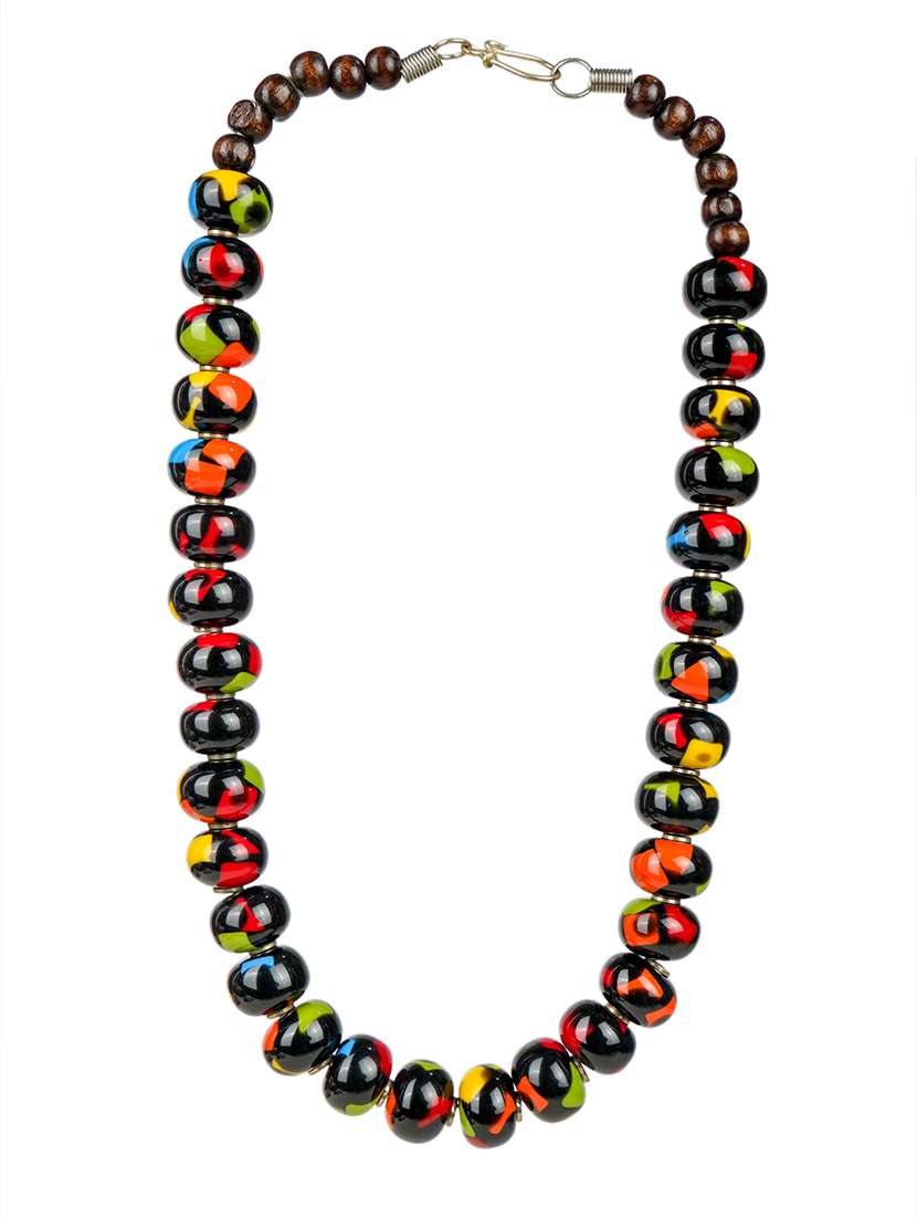 women handmade resin beaded necklace - 21982885 -  Standard Image - 1
