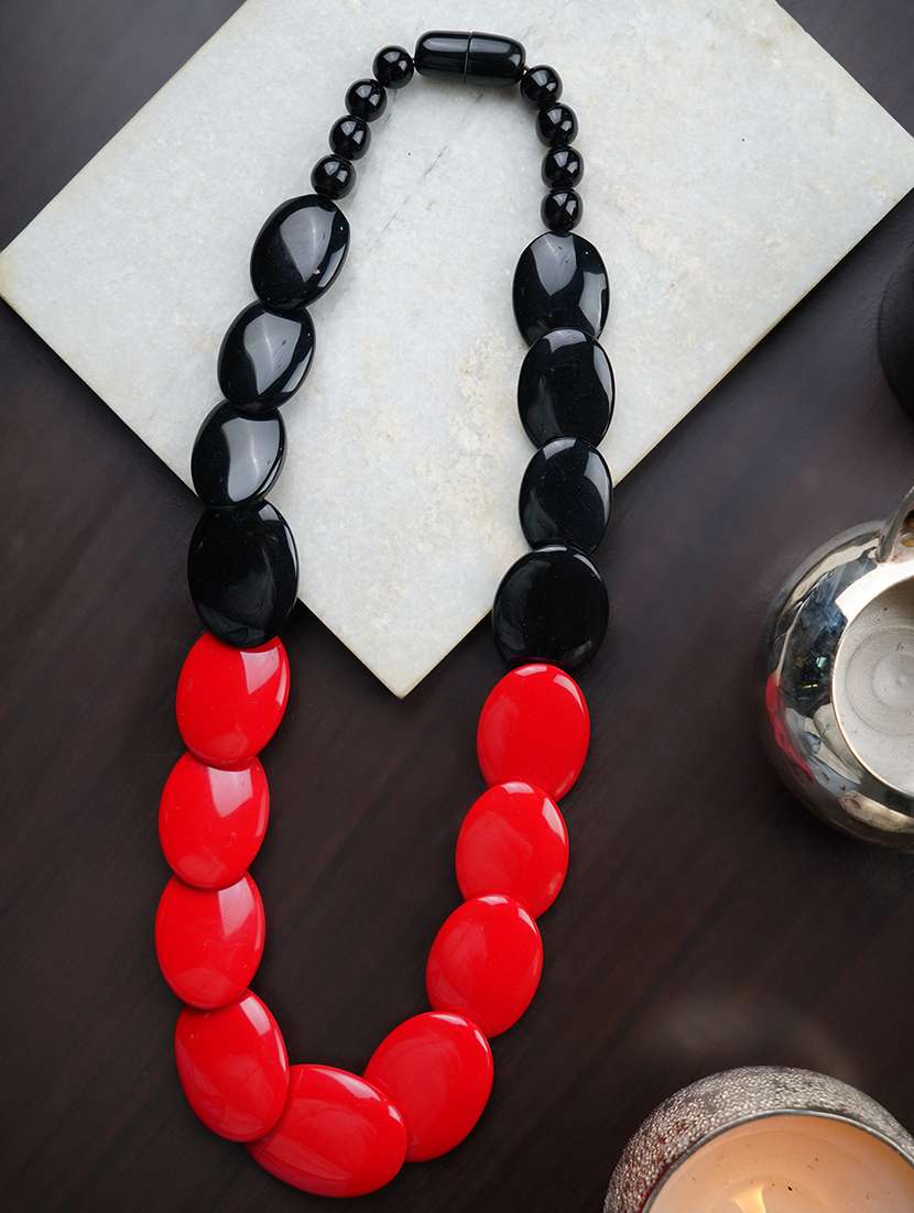 women resin beaded fashion necklace