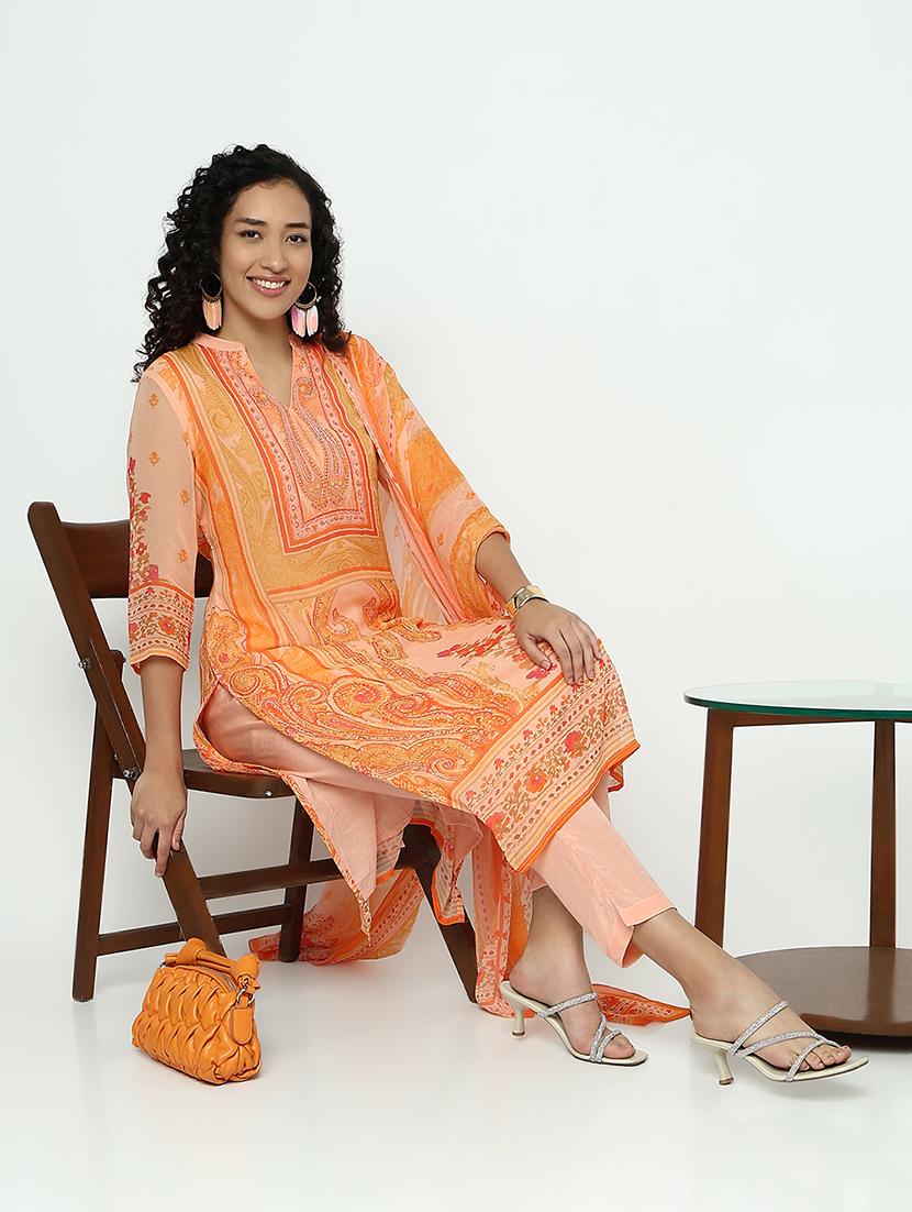 women three quarter sleeve kurta pant with dupatta set - 21982946 - Standard Image - 1