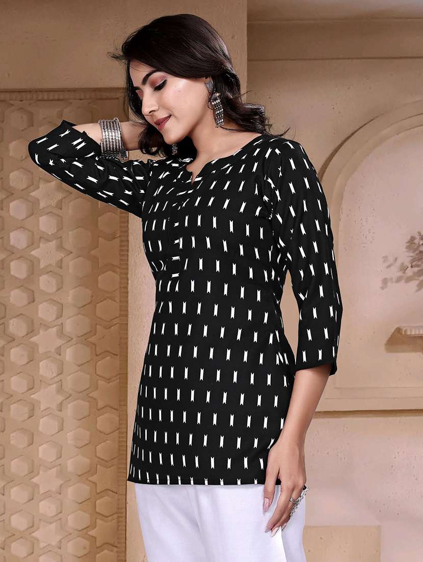 women three quarter sleeve straight kurti - 21982978 -  Standard Image - 1