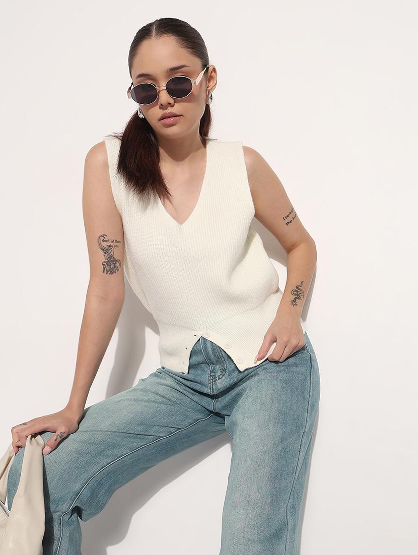 women white solid sleeveless knitted top - 21983016 - Zoom Image - 0