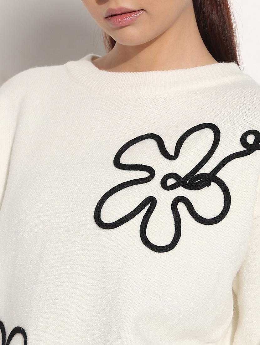 women white embroidered long sleeve pullover - 21983030 - Standard Image - 4