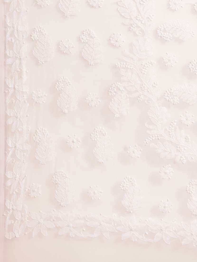 women solid with work chikankari saree with blouse - 21983048 - Standard Image - 4