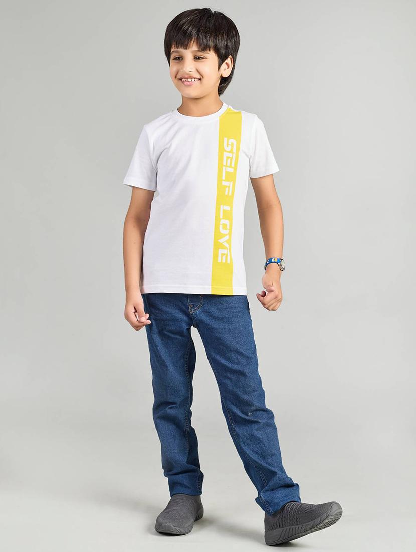boys placement print round neck t-shirt - 21983094 - Standard Image - 4