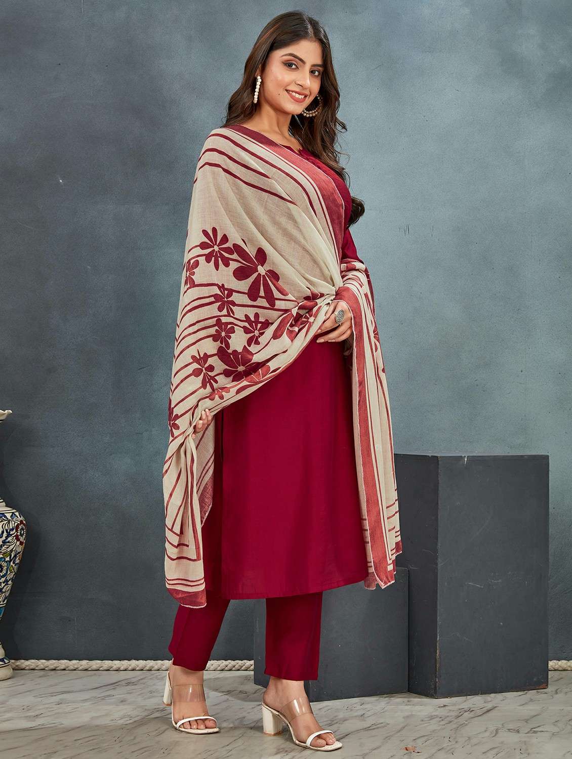 women three quarter sleeve kurta pant with dupatta set - 21983312 -  Standard Image - 1