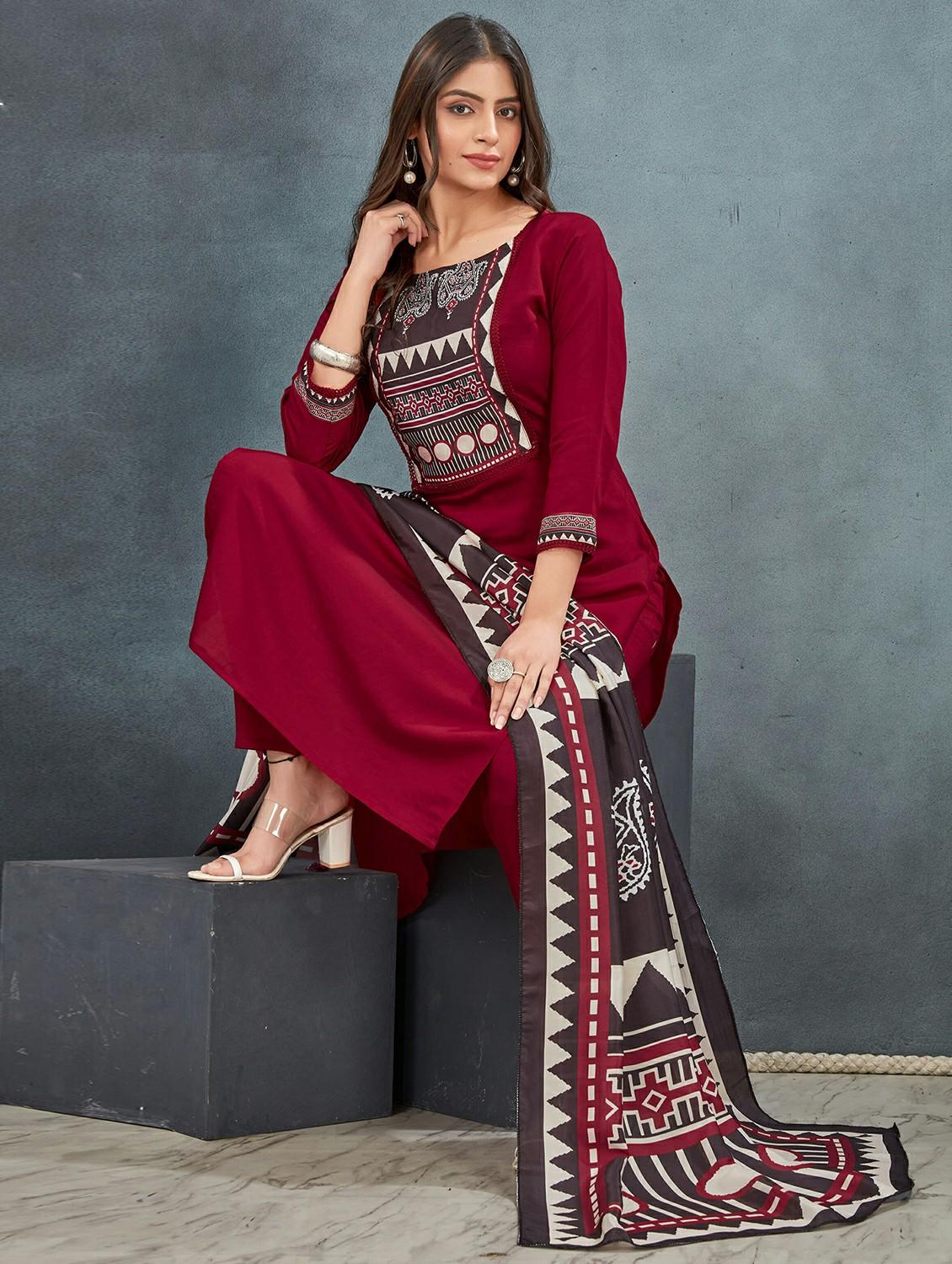 women three quarter sleeve kurta pant with dupatta set - 21983314 - Standard Image - 1