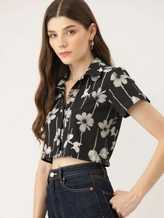 women printed collared short sleeve crop shirt - 21983493 - Zoom Image - 0