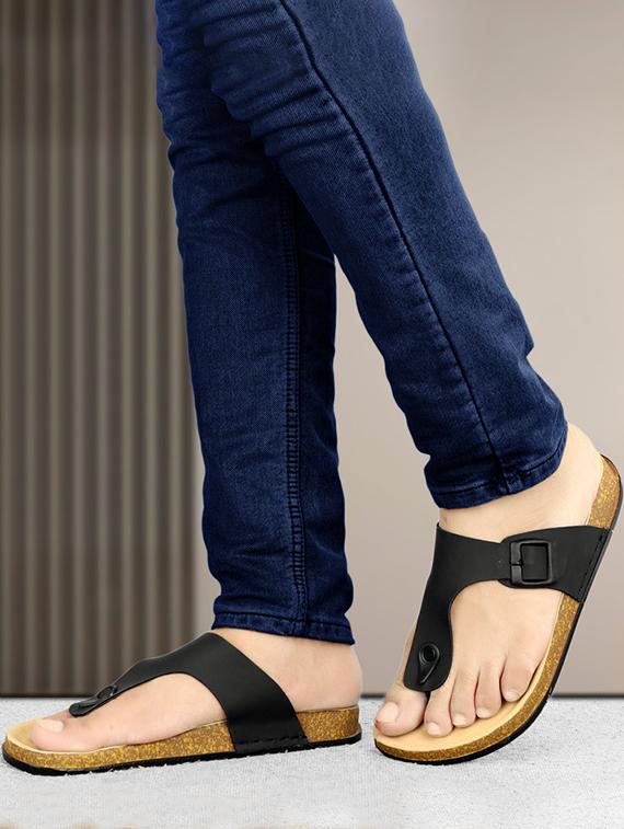 men solid toe separator sandal - 21984424 - Standard Image - 1