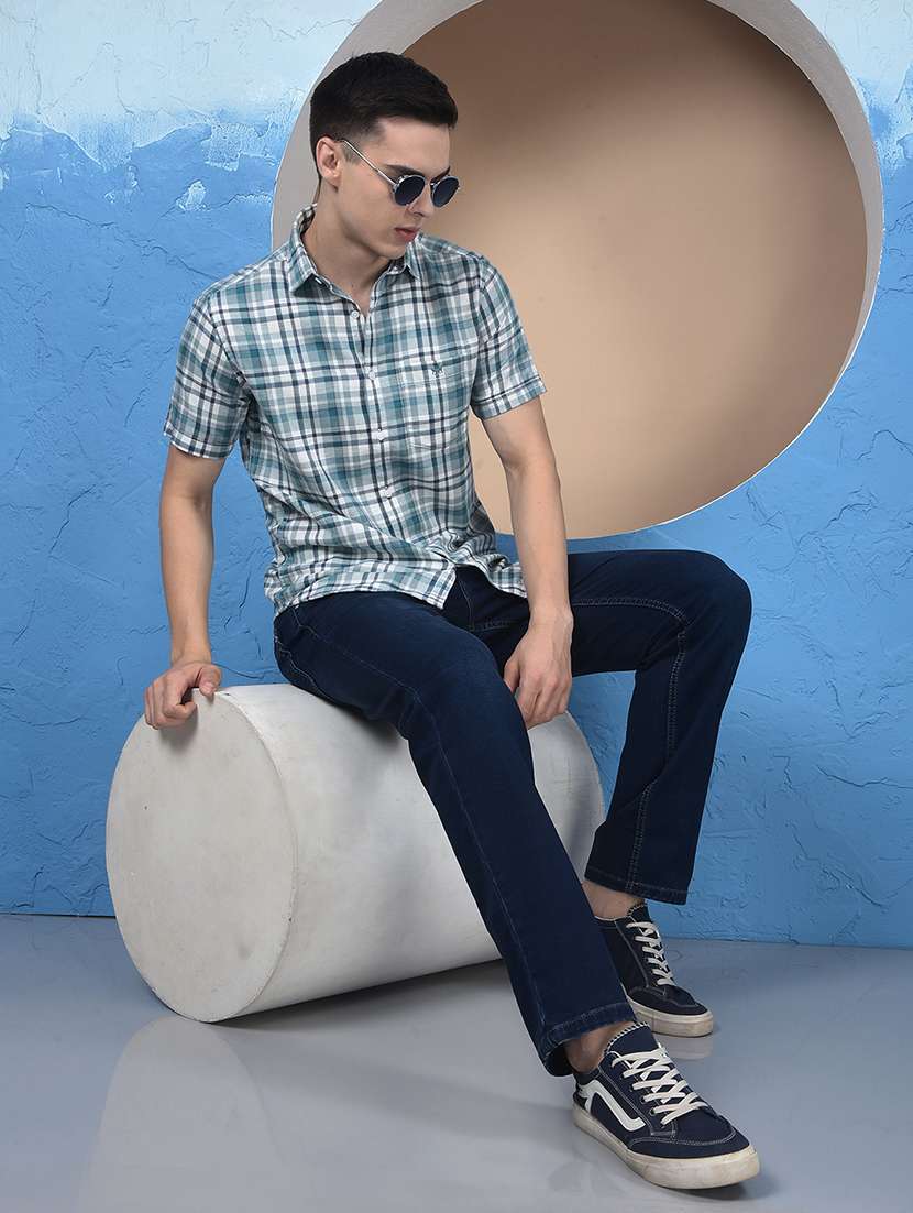 men solid mid rise straight fit jeans - 21984522 -  Standard Image - 6