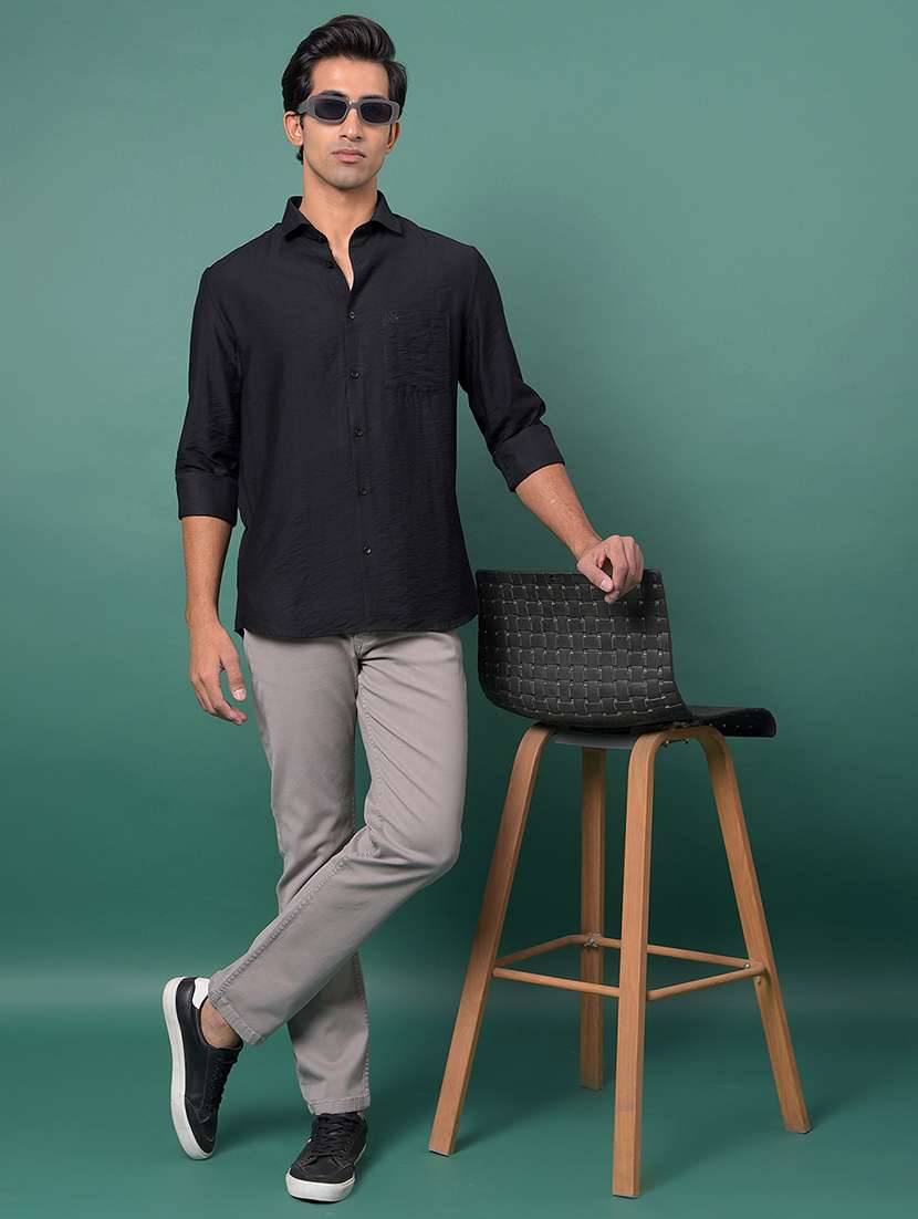 men solid mid rise slim fit jeans - 21984534 - Standard Image - 4