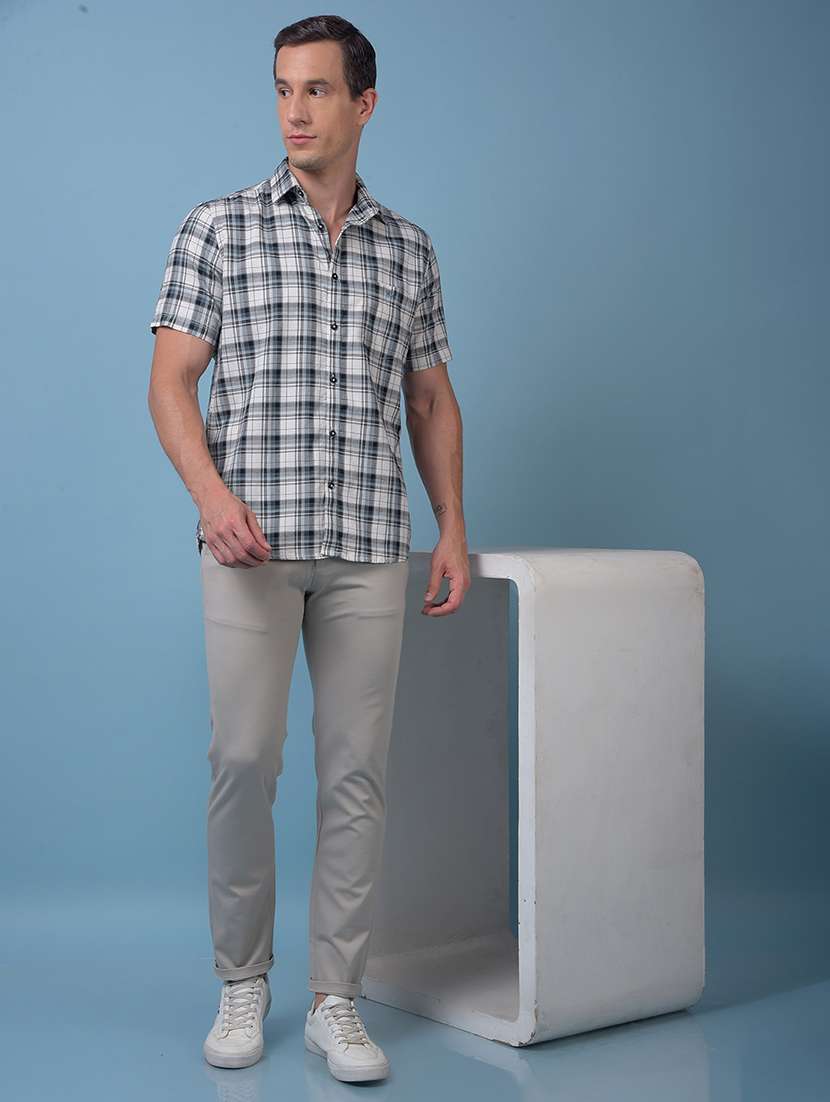 men checkered short sleeve slim fit casual shirt - 21984779 -  Standard Image - 4