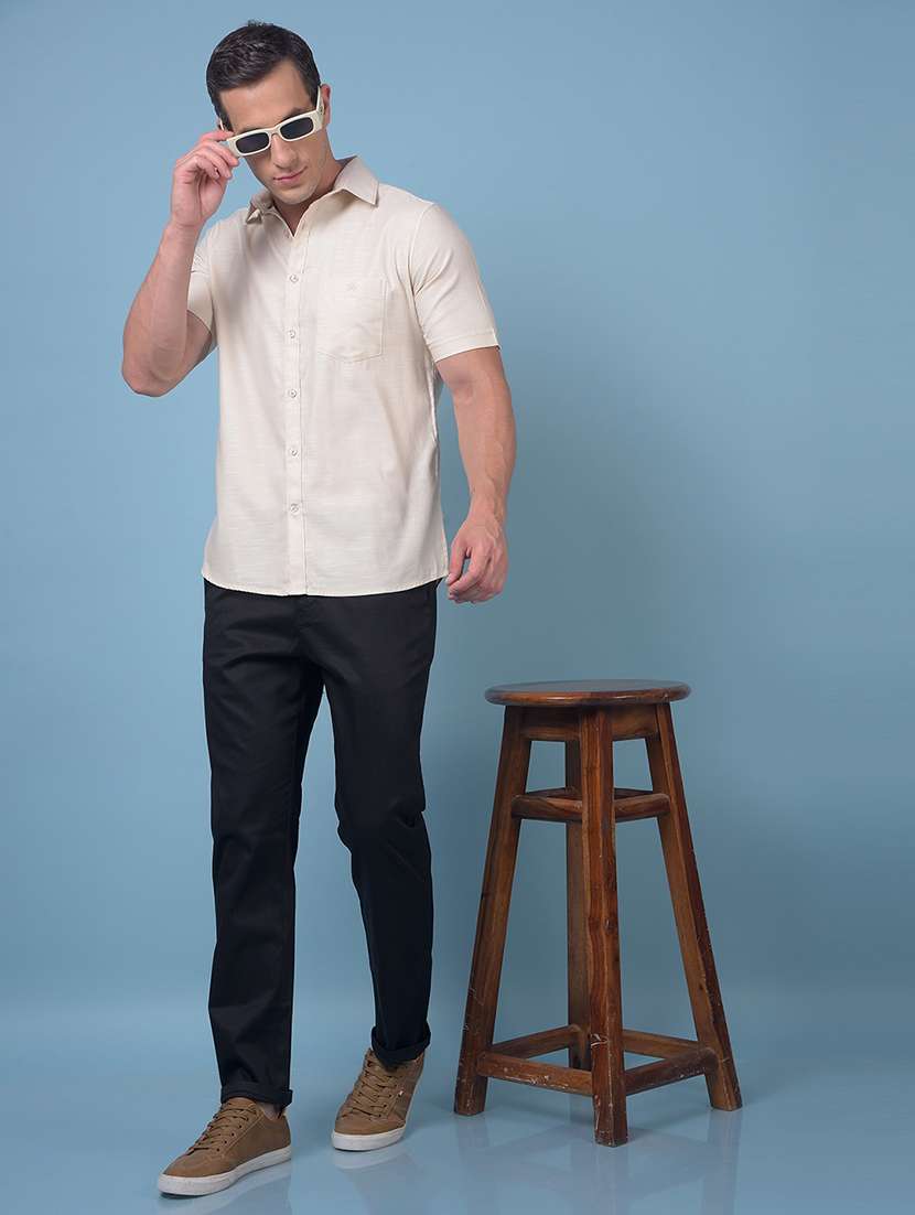 Men Solid Short Sleeve Slim Fit Casual Shirt - 21984806 -  Standard Image - 4