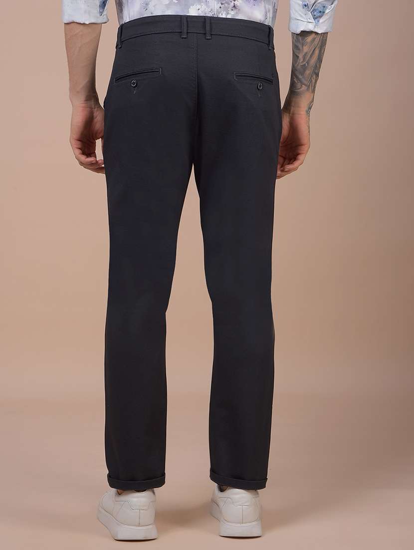 men solid mid rise slim fit chinos  - 21985021 -  Standard Image - 4