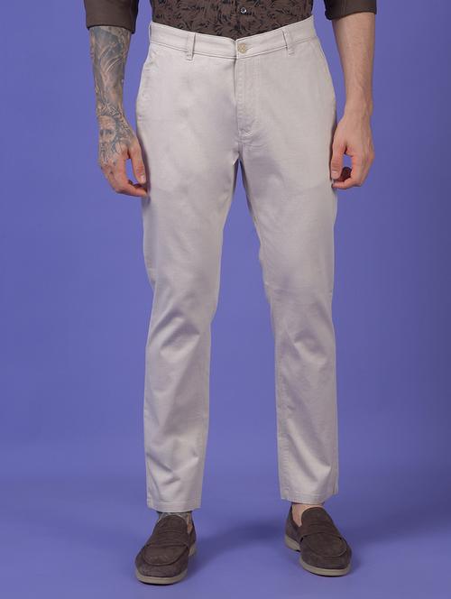 men solid mid rise slim fit chinos - 21985028 - Standard Image - 0
