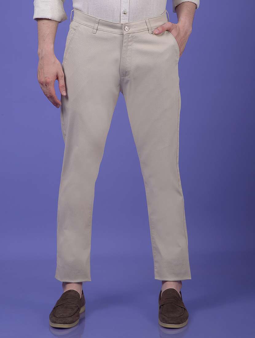 men solid mid rise straight fit chinos 