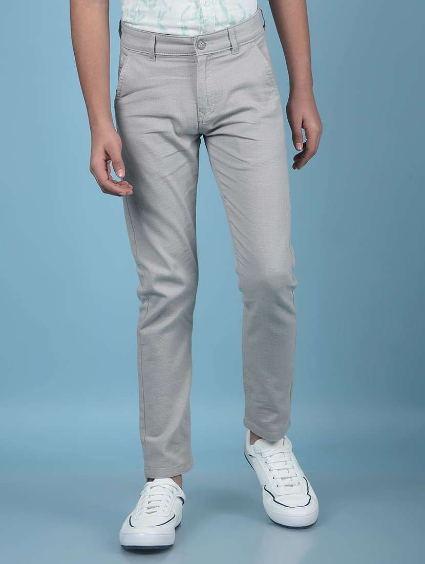 boys solid mid rise slim fit chinos 