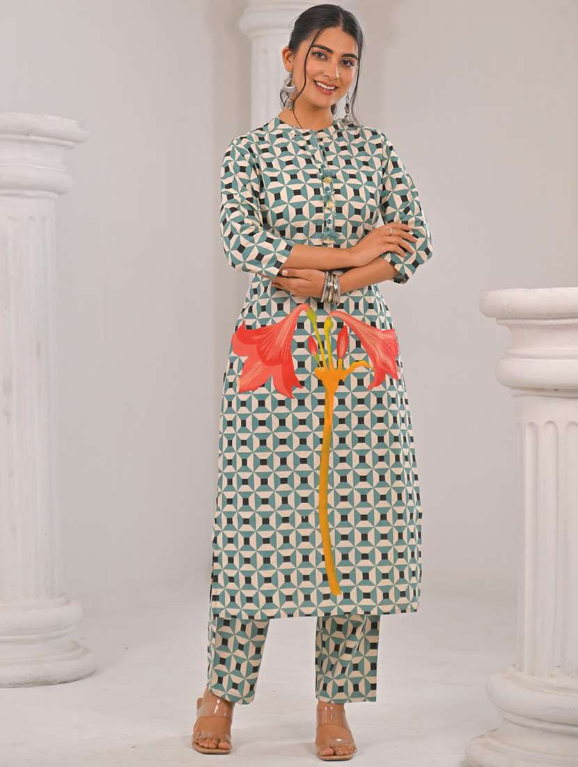 women geometric printed three quarter sleeve kurta pant set - 21985540 -  Standard Image - 1