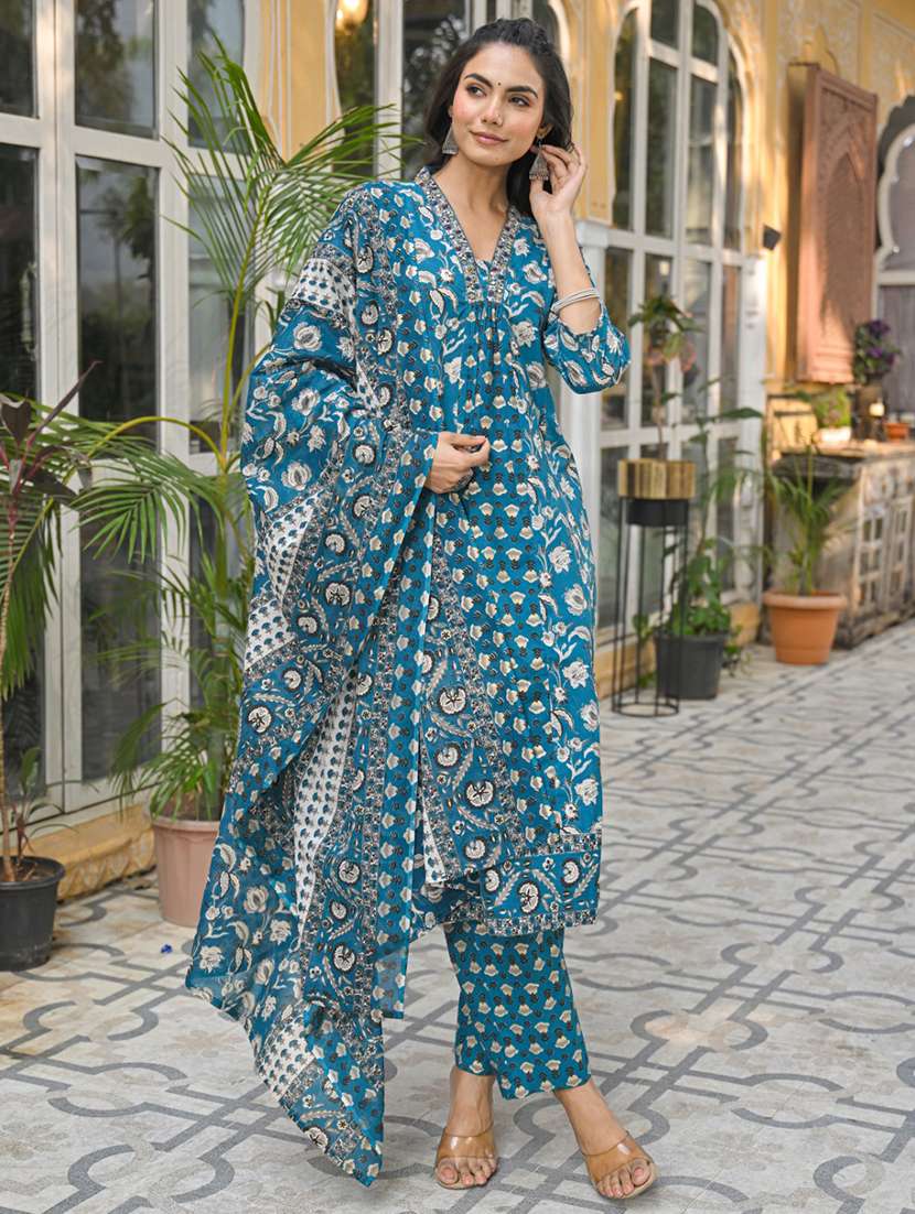 women floral three quarter sleeve kurta pant with dupatta set - 21985555 -  Standard Image - 1
