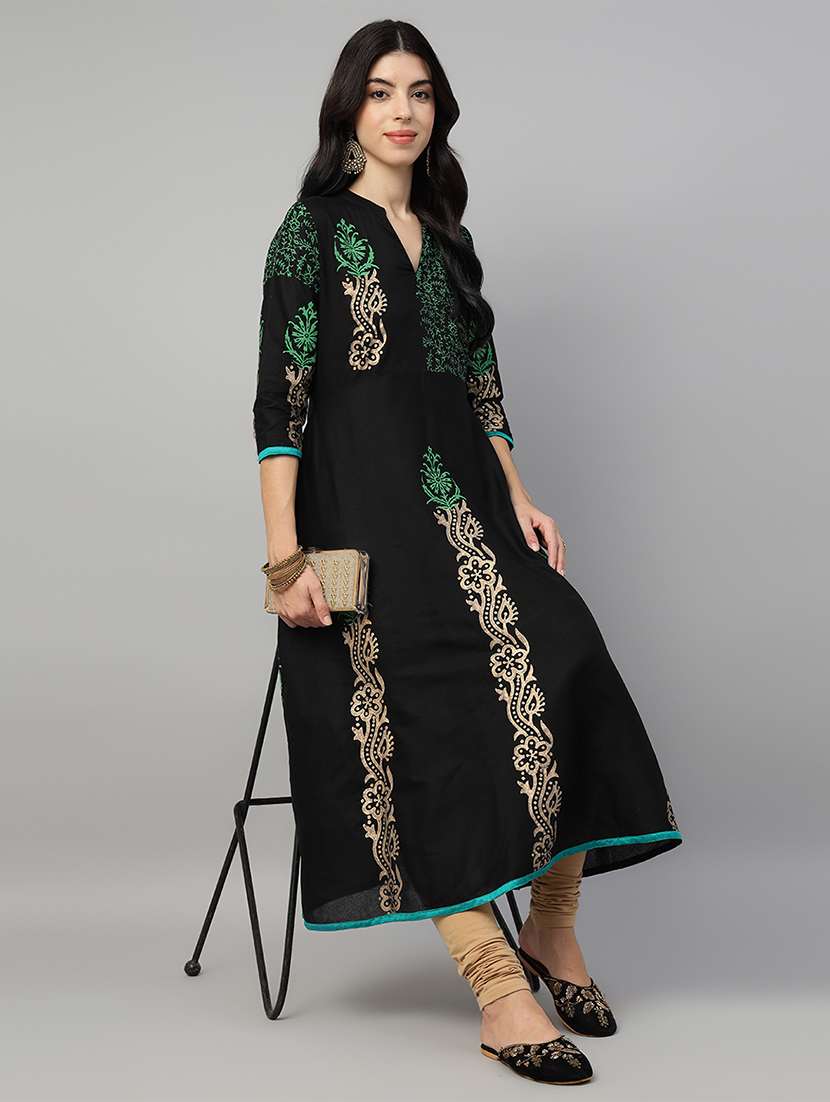 women printed three quarter sleeve anarkali kurta
