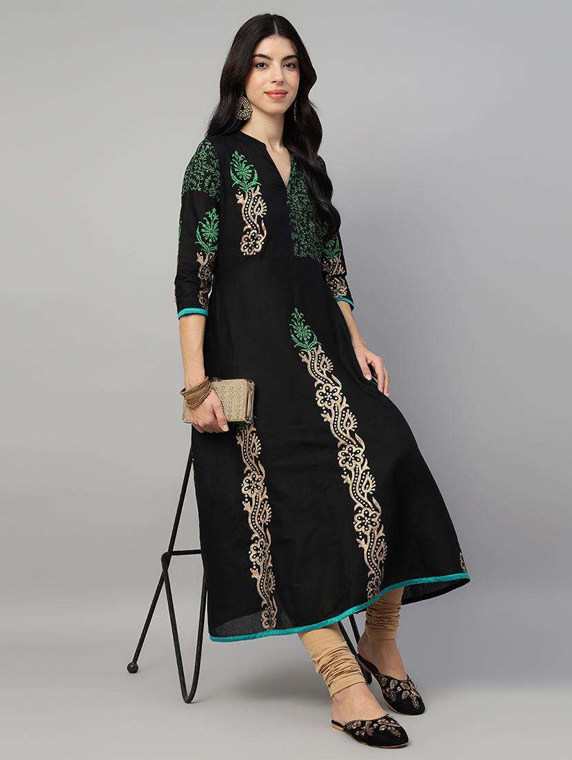 women printed three quarter sleeve anarkali kurta