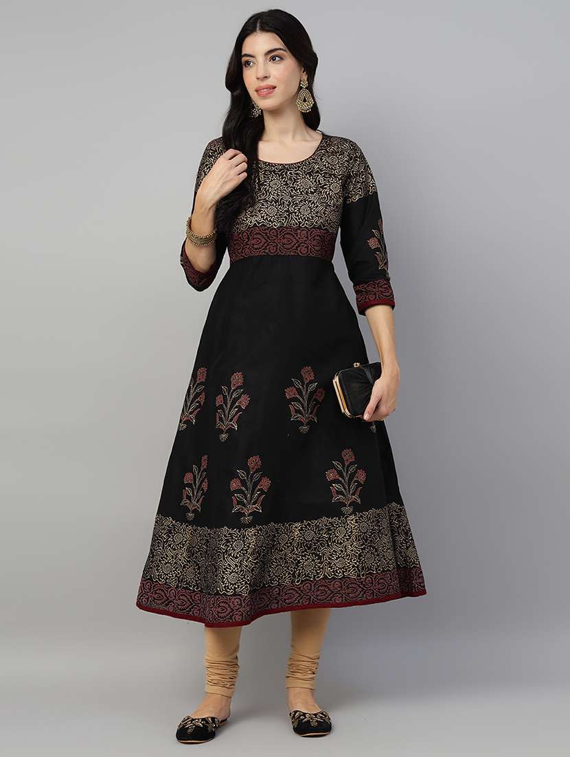 women printed three quarter sleeve anarkali kurta