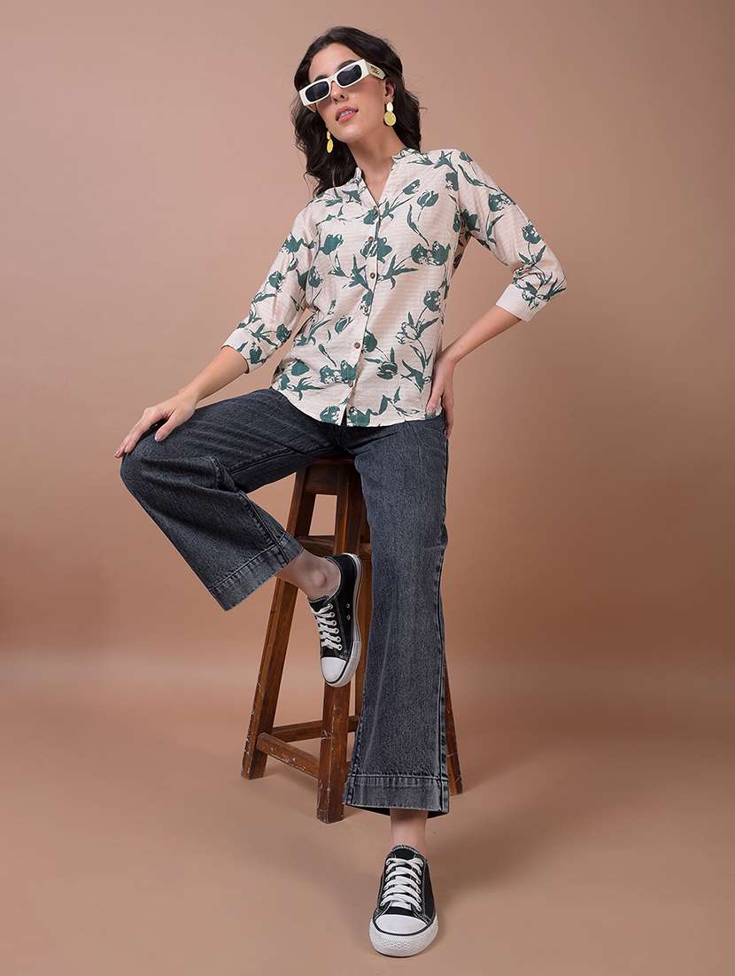 women printed three quarter sleeve collared shirt - 21986075 - Standard Image - 4