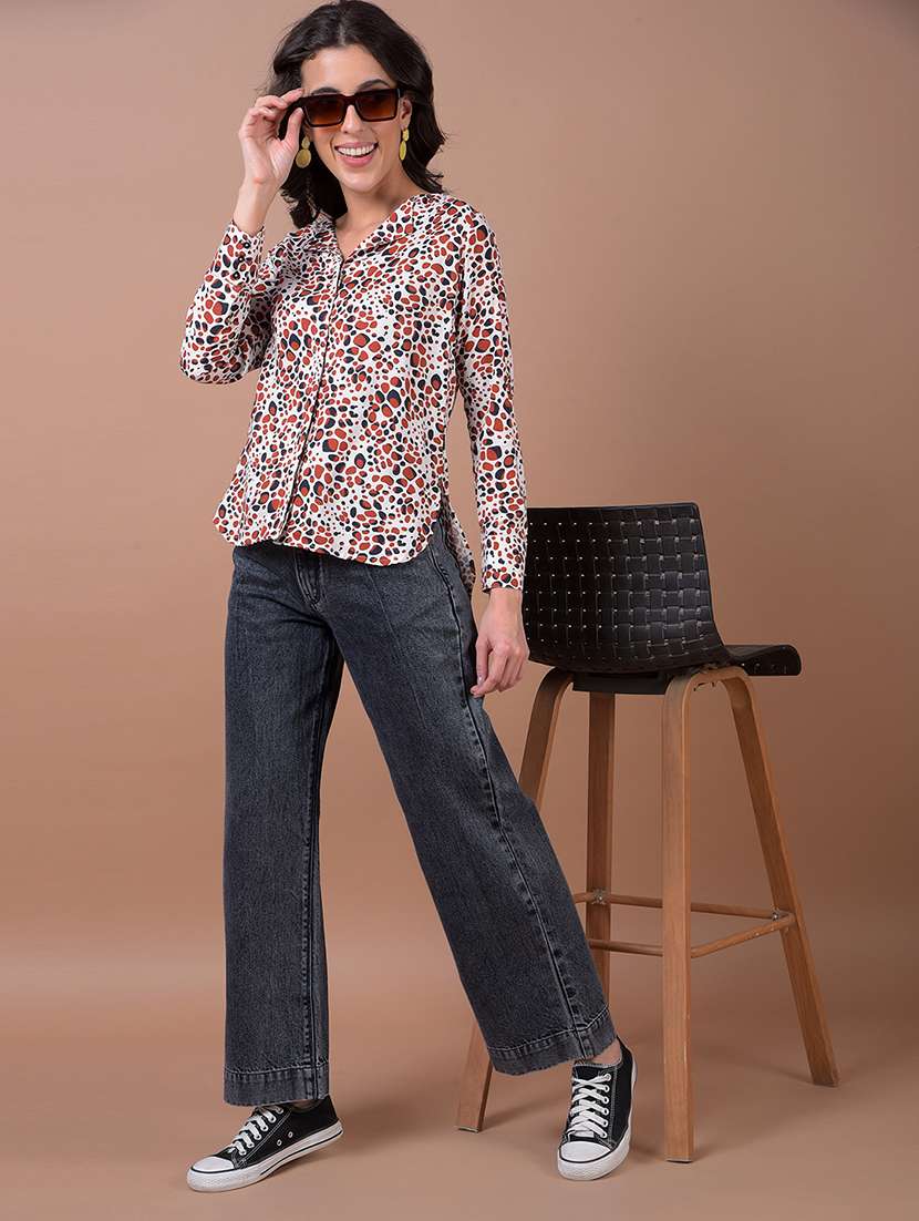 women printed long sleeve lapel collared shirt - 21986076 -  Standard Image - 4