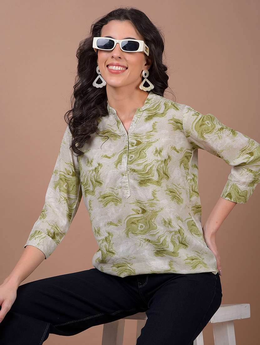 women printed three quarter sleeve high low top