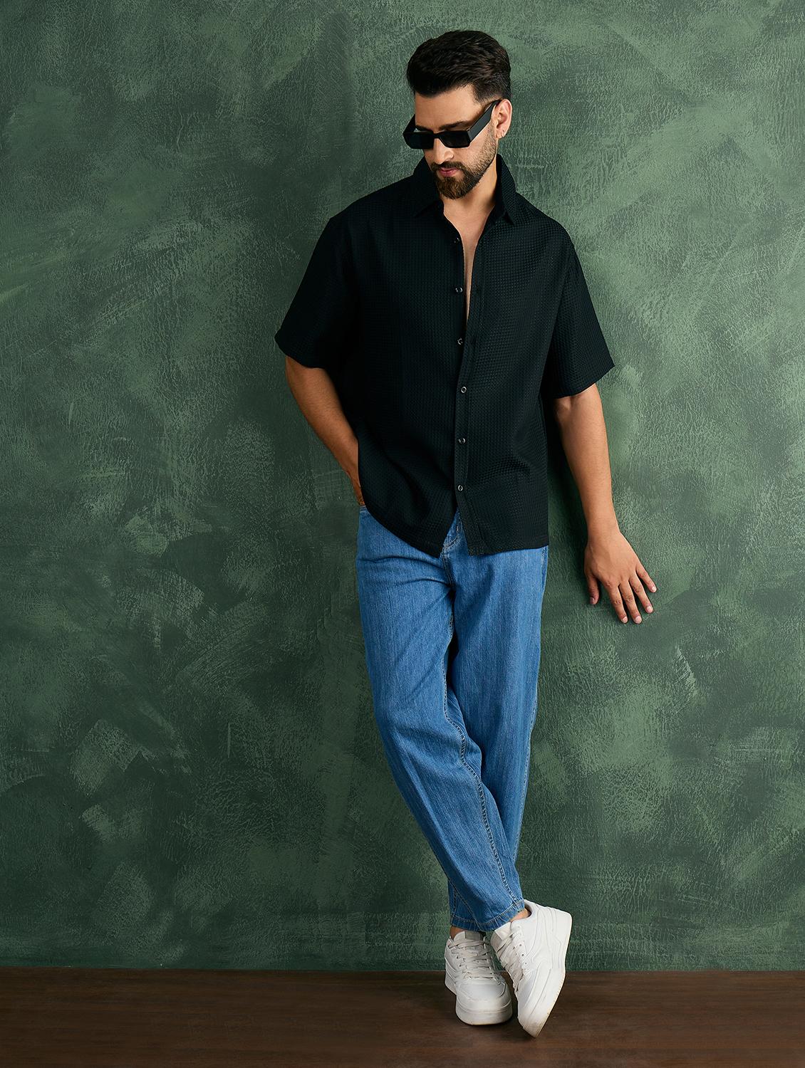 men black textuerd collared oversize shirt - 21986244 - Standard Image - 4