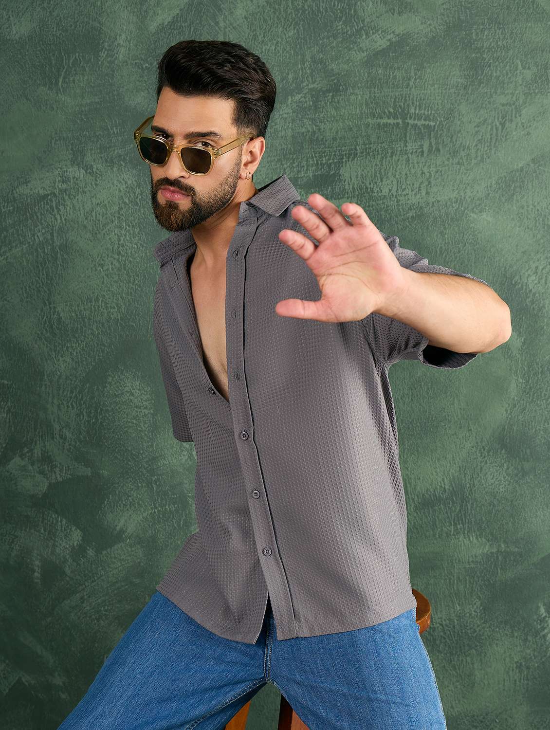 men grey textured short sleeve oversized shirt