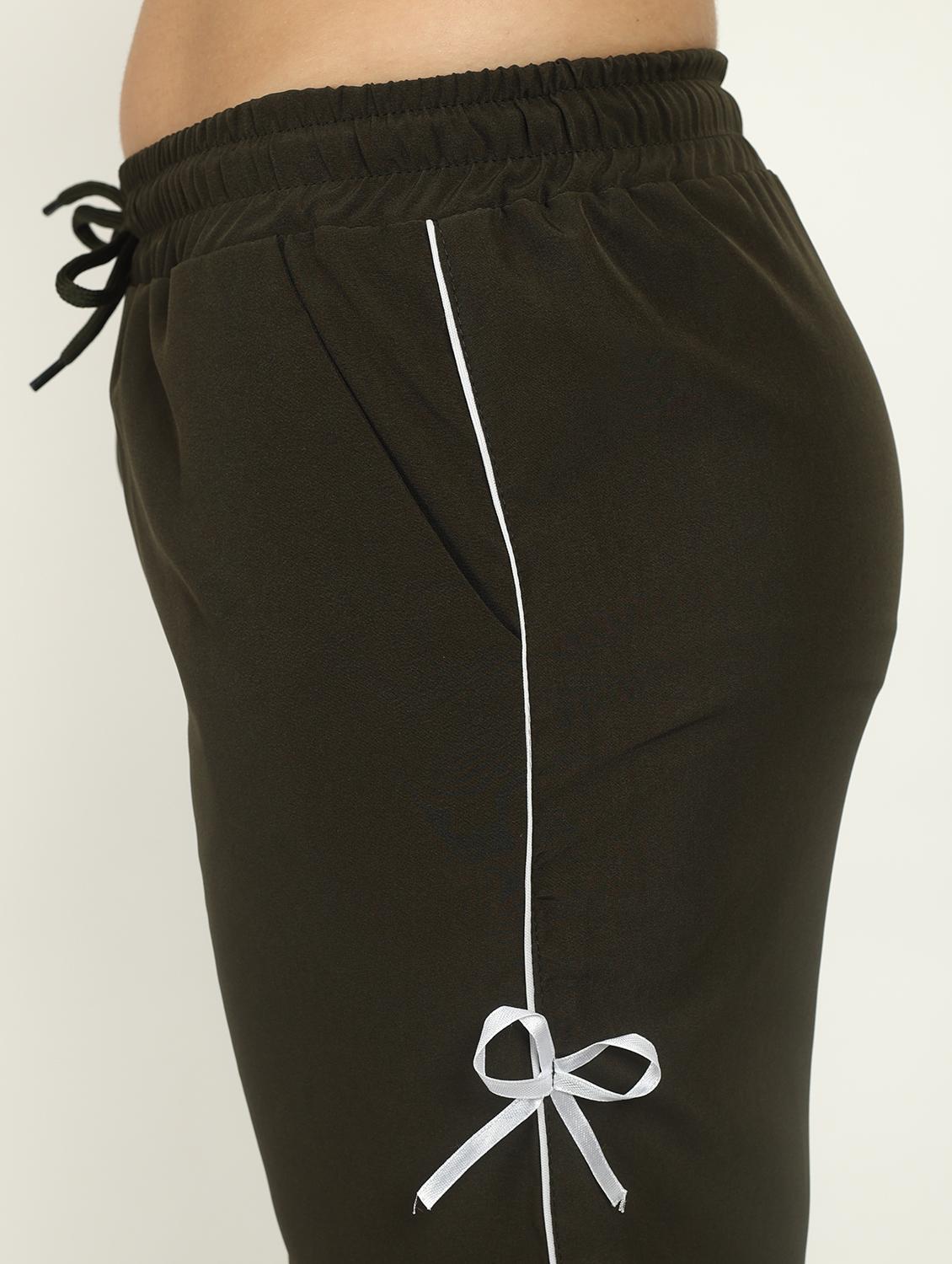 women solid mid rise straight trouser - 21986302 - Standard Image - 4