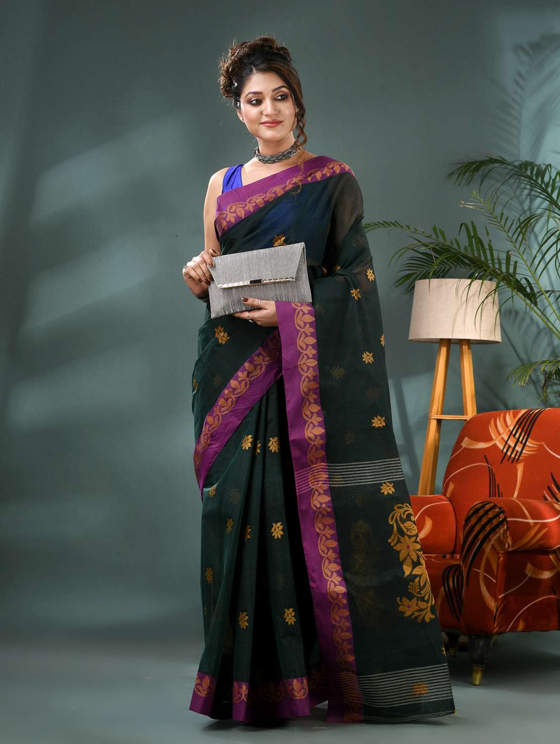women self design handloom saree - 21986581 -  Standard Image - 1