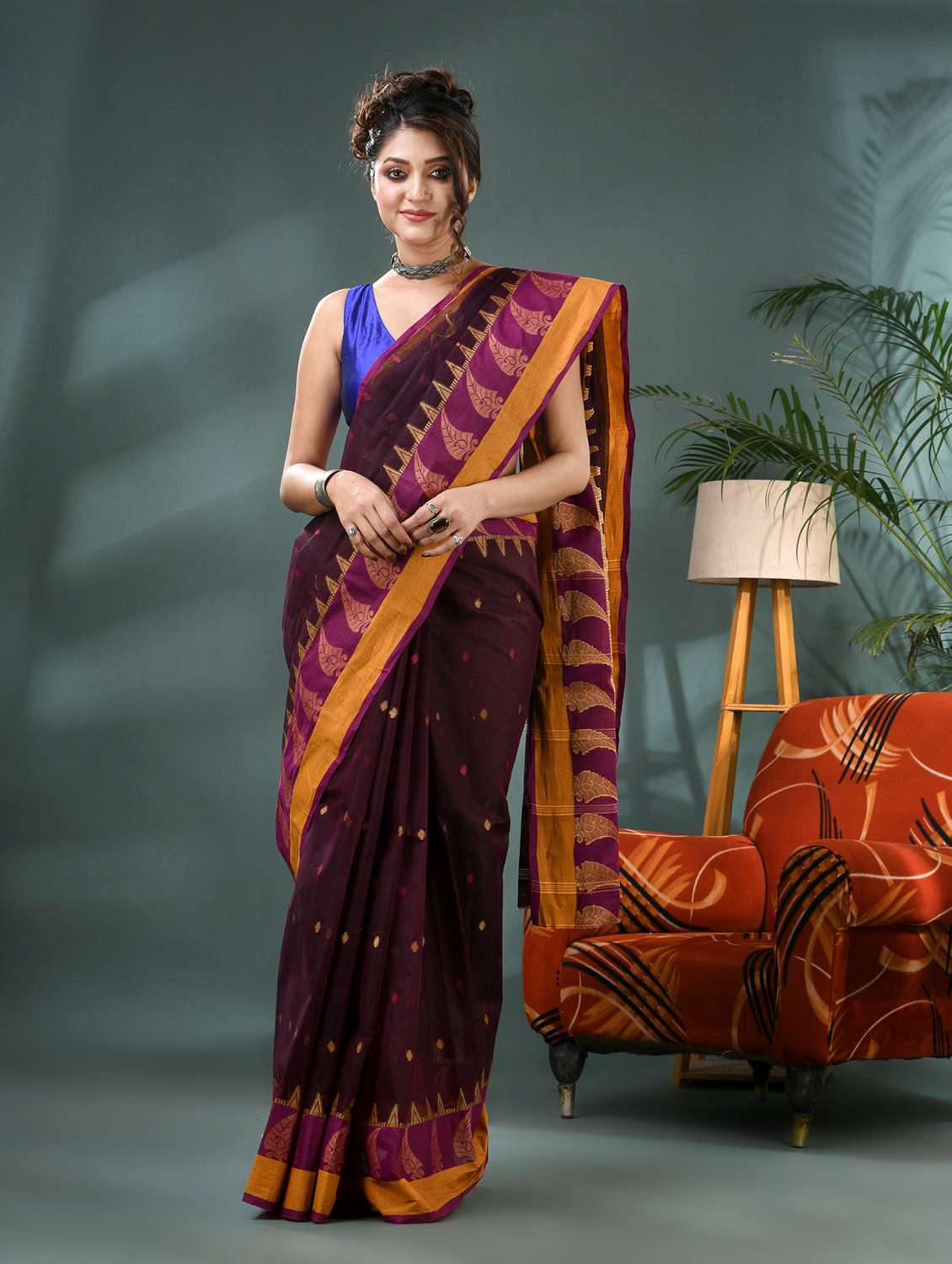 women self design handloom saree - 21986591 - Standard Image - 1