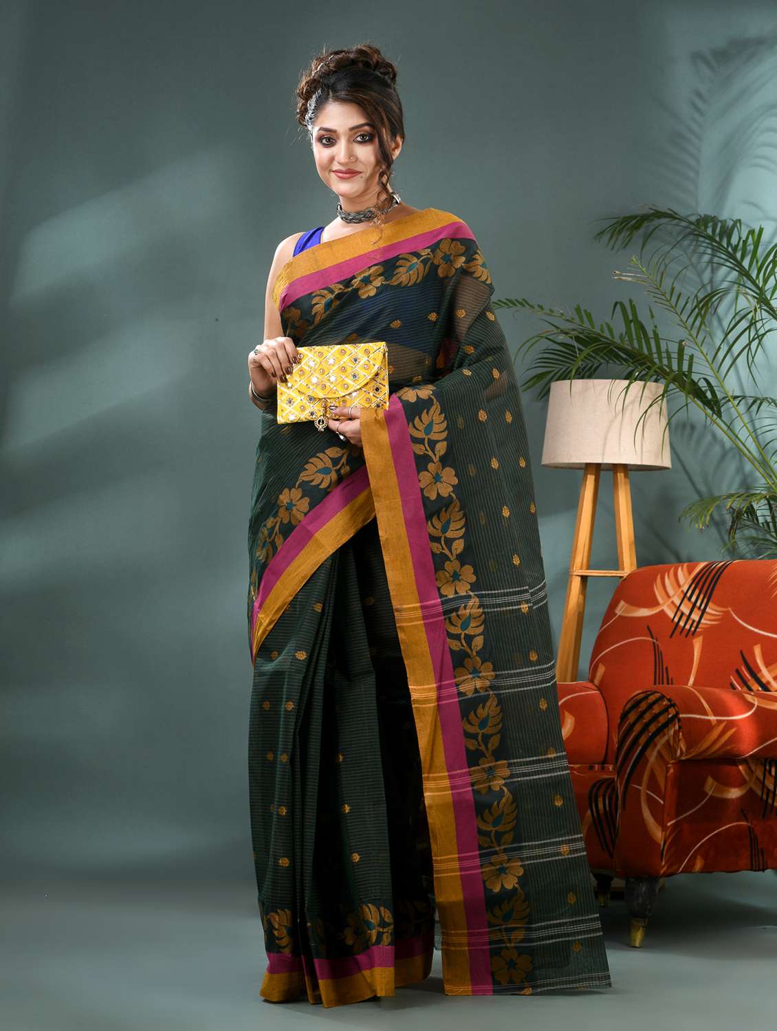 women self design tant saree - 21986624 -  Standard Image - 4