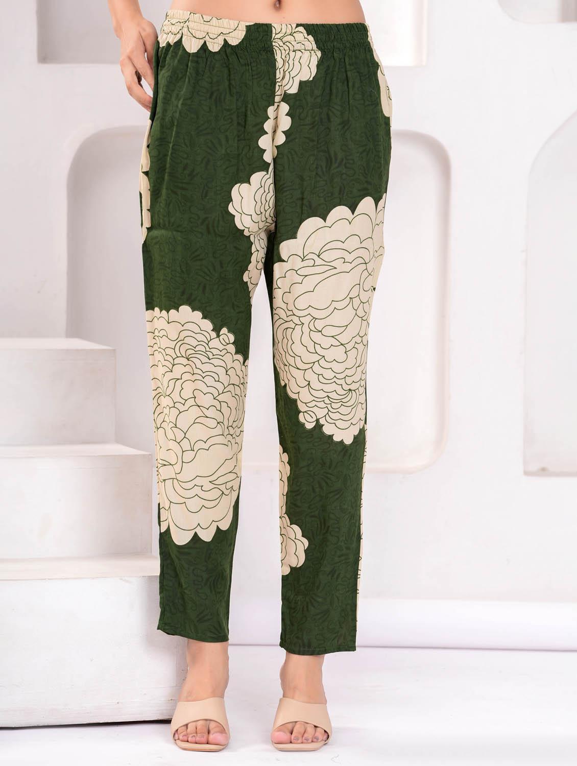 women bandhani print sleeveless kurta and pant set - 21986710 - Standard Image - 4