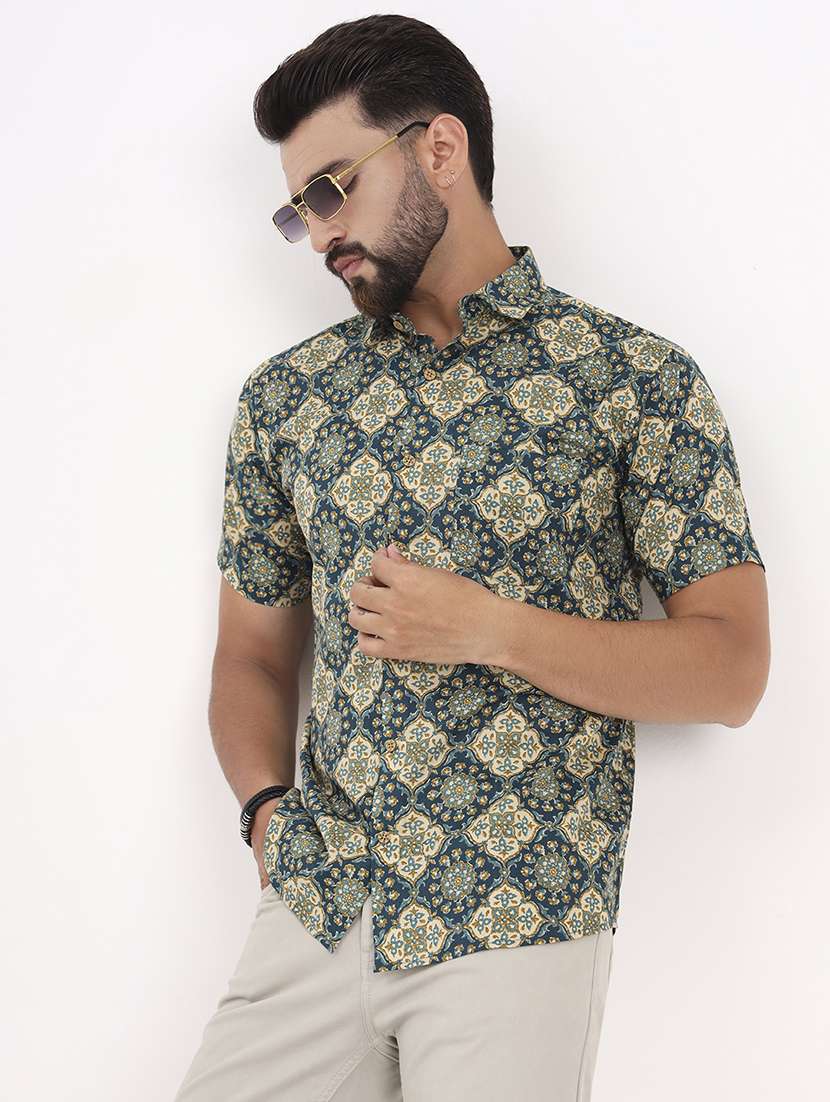 men printed short sleeve regular fit casual shirt
