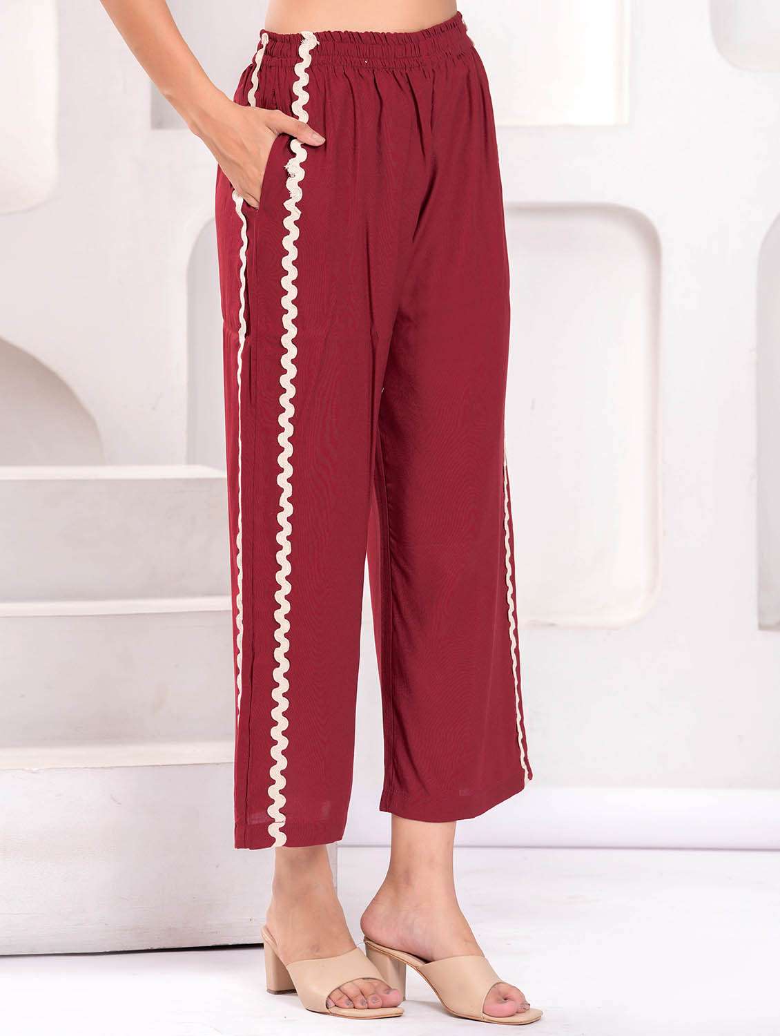 women solid sleeveless top and trouser co-ord set - 21986798 - Standard Image - 4
