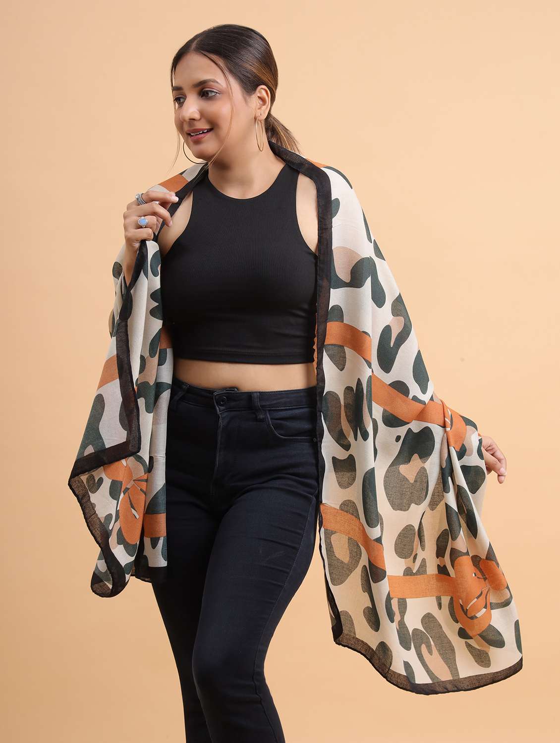 women animal print casual scarf - 21986805 -  Standard Image - 1