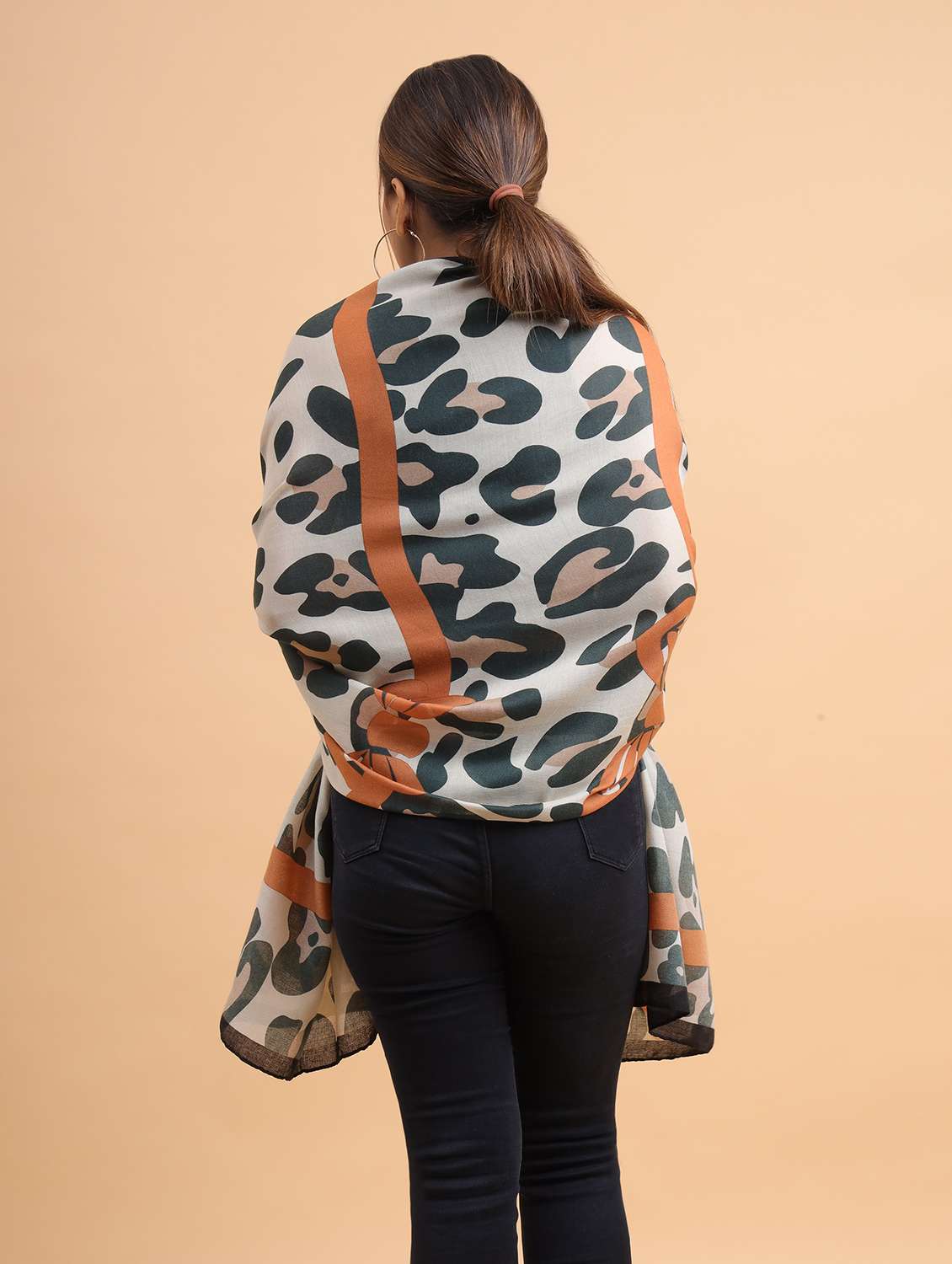 women animal print casual scarf - 21986805 -  Standard Image - 4